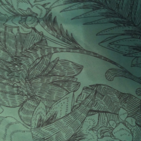 Babaton Top - Picture 3 of 4